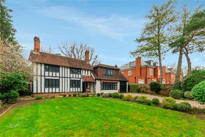 3 Bedroom Detached House To Rent In Coombe Hill Road, Kingston Upon Thames, Surrey, KT2