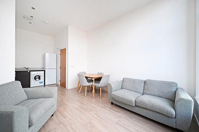 1 Bedroom Apartment To Rent In Apt The Gateway, Sheffield, S2