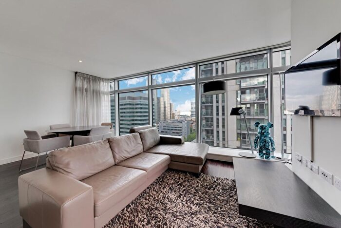 2 Bedroom Flat To Rent In Pan Peninsula, London, E14