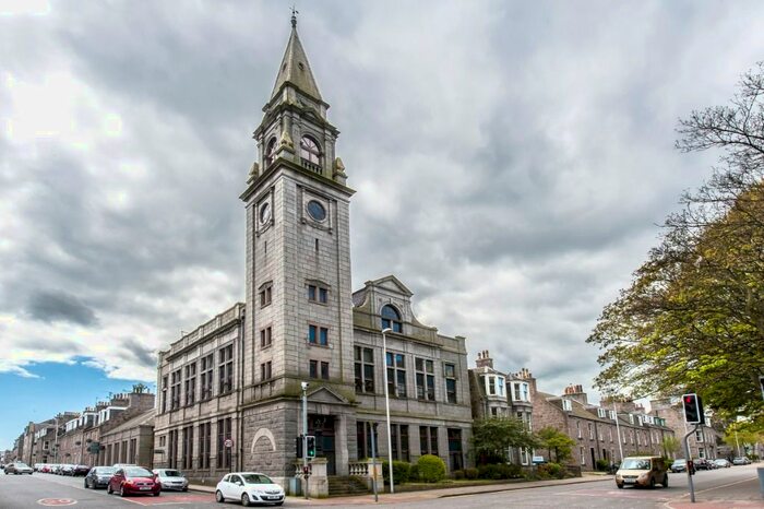 2 Bedroom Flat To Rent In Rose Street, Aberdeen, AB10