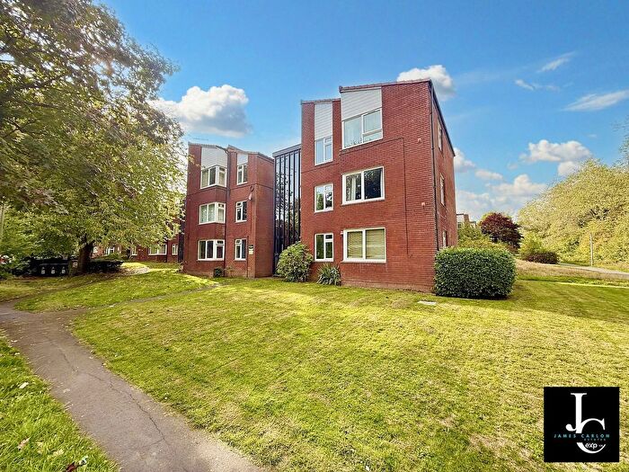 1 Bedroom Flat For Sale In Dalford Court, Telford, TF3