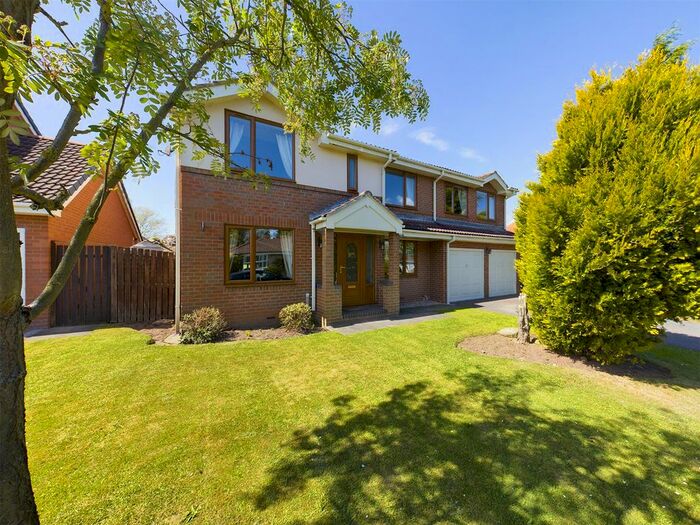 6 Bedroom Detached House For Sale In Beech Grove, Nafferton, Driffield, YO25