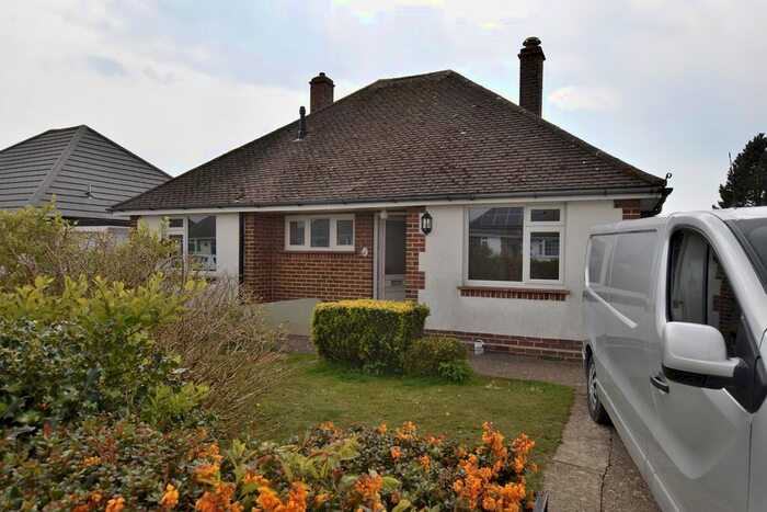 2 Bedroom Bungalow To Rent In Hengistbury Road, Barton On Sea, Hampshire., BH25