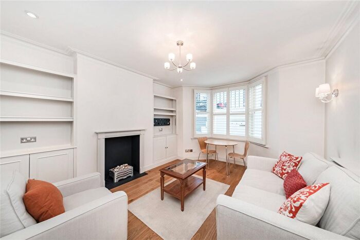 1 Bedroom Flat To Rent In Redburn Street, Chelsea, London, SW3