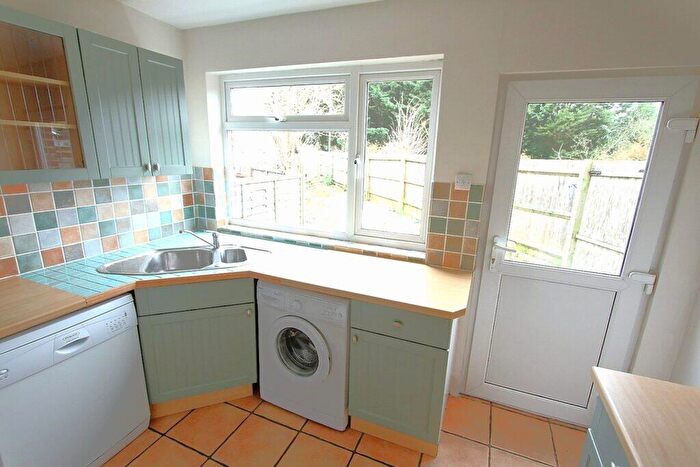 2 Bedroom Terraced House To Rent In West Street, Banbury, Oxon, OX16