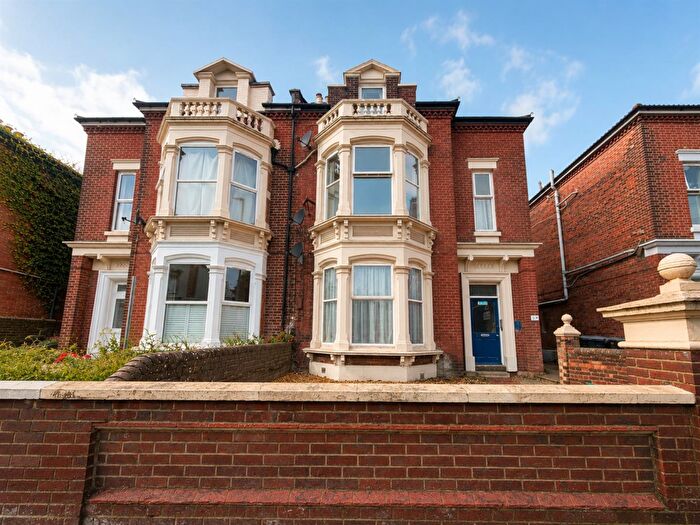 2 Bedroom Apartment To Rent In Victoria Road North Southsea Hampshire, PO5