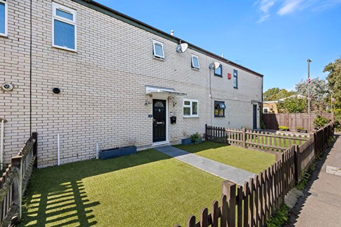 3 Bedroom Terraced House For Sale In Ref: El - Hickling Walk, Crawley, RH10