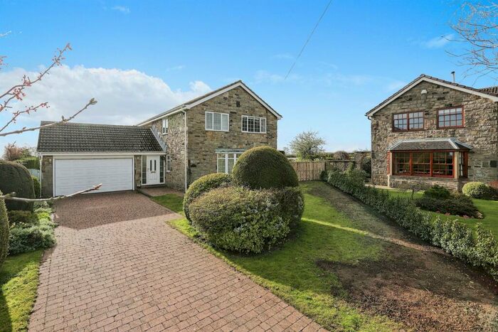 4 Bedroom Detached House For Sale In Walton Park, Pannal, Harrogate, HG3