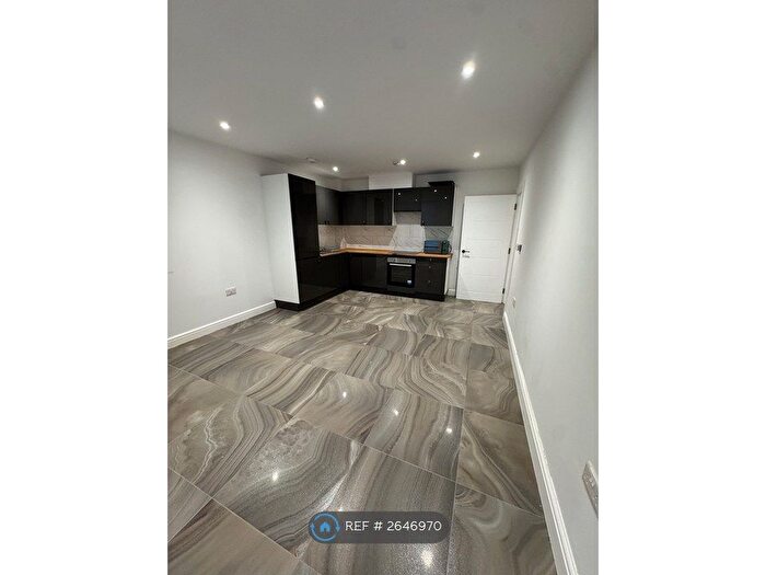 1 Bedroom Flat To Rent In London Street, Basingstoke, RG21