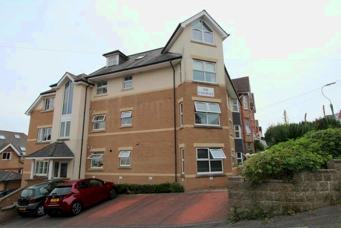2 Bedroom Flat To Rent In Earle Road, Alum Chine, Bournemouth, BH4
