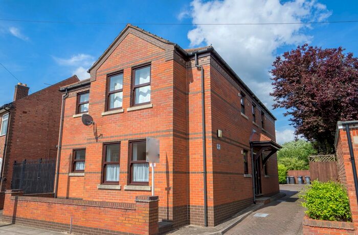 1 Bedroom Flat To Rent In Landseer Road, Clarendon Park, Leicester, LE2