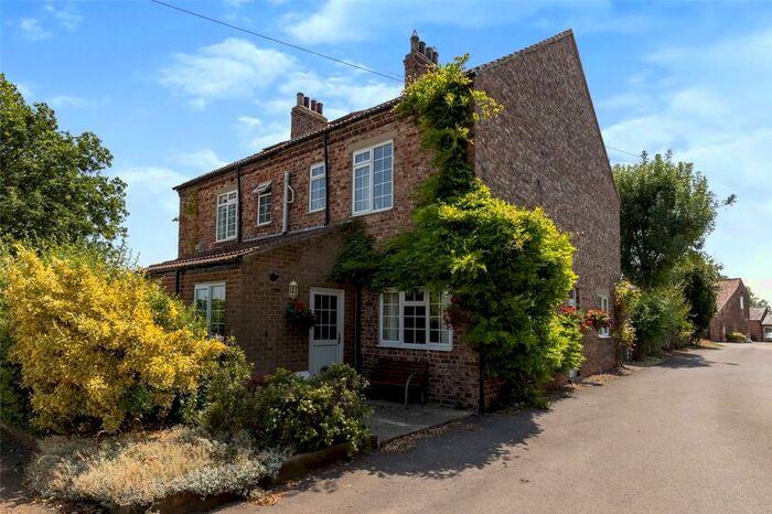 2 Bedroom Semi-Detached House For Sale In Trafford Hill, Eaglescliffe, Stockton-On-Tees, Durham, TS16