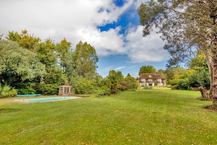 5 Bedroom Detached House For Sale In Rye Road, Hawkhurst, Kent, TN18