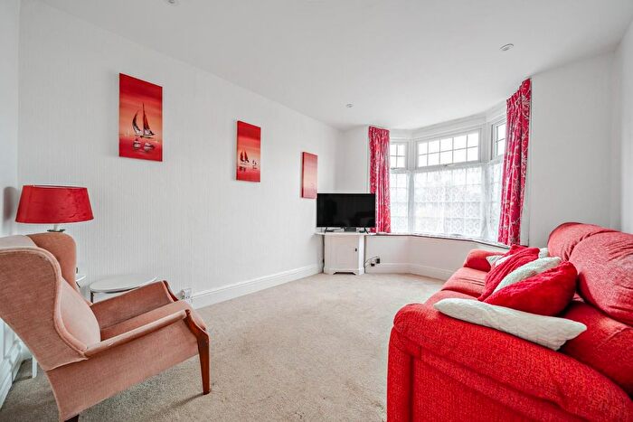 3 Bedroom Property For Sale In Portsdown Road, Portsmouth, PO6