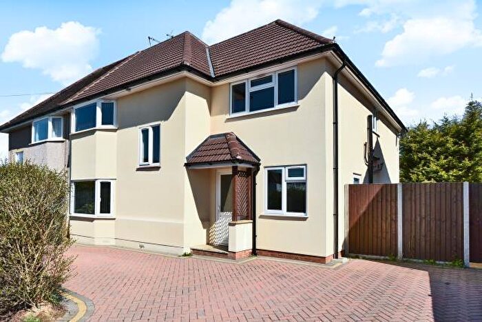 1 Bedroom Apartment To Rent In Slough, Berkshire, SL1