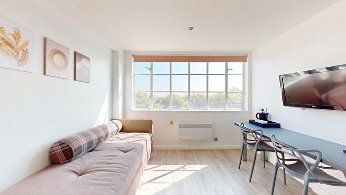 Studio To Rent In Old Brompton Road, London, SW7