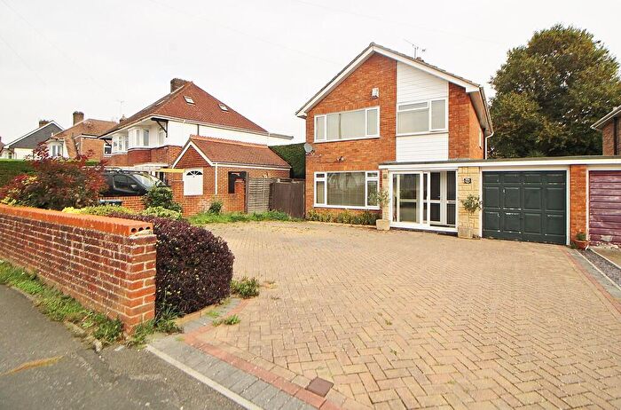 4 Bedroom Detached House For Sale In Stakes Hill Road, Waterlooville, PO7