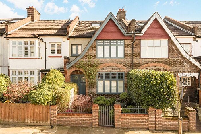 4 Bedroom Terraced House For Sale In Penwortham Road, Streatham, SW16