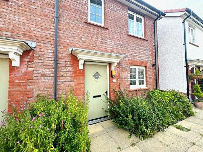 2 Bedroom End Of Terrace House To Rent In Horse Leaze Road, Bristol, BS16