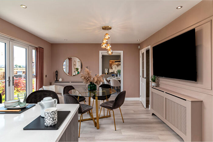 4 Bedroom Detached House For Sale In Morris Drive, Holytown, Motherwell, South Lanarkshire, ML1