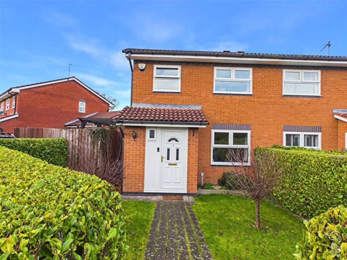 3 Bedroom Semi Detached House For Sale In Barley Crescent, Long Meadow, Worcester, Worcestershire, WR4