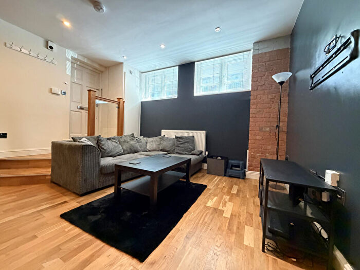 1 Bedroom Flat To Rent In Pembeton, Warstone Lane, Birmingham, B18