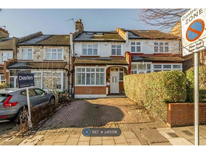 4 Bedroom Terraced House To Rent In Woodgrange Avenue, London, N12