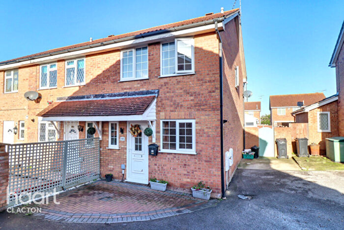 3 Bedroom End Of Terrace House For Sale In Greenacres, Clacton-On-Sea, CO15