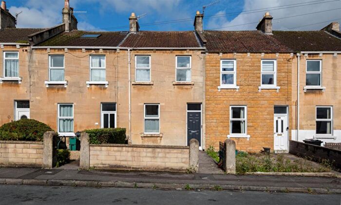 5 Bedroom Terraced House To Rent In Lorne Road, Bath, BA2