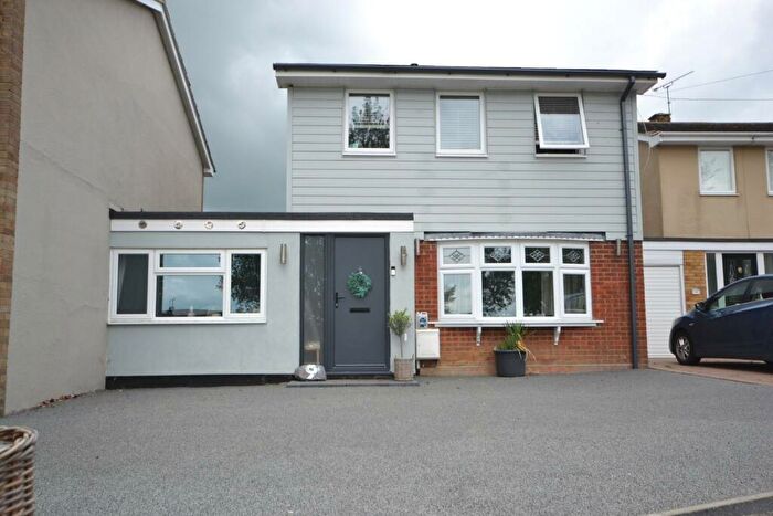 4 Bedroom Link Detached House For Sale In Windmill Rise, Hundon, Sudbury, CO10
