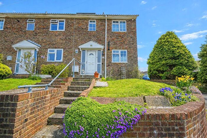 3 Bedroom End Of Terrace House For Sale In Sheerwater Terrace, Hastings, TN34