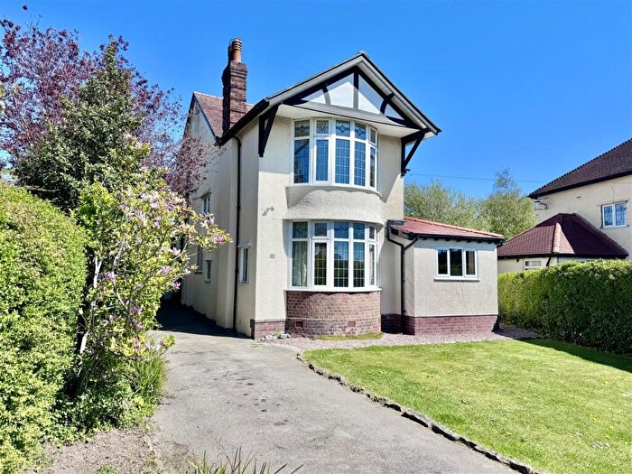 4 Bedroom Detached House For Sale In Overlea Avenue, Deganwy, Conwy, LL31