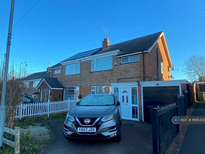 3 Bedroom Semi-Detached House To Rent In Turner Rise, Oadby, Leicester, LE2