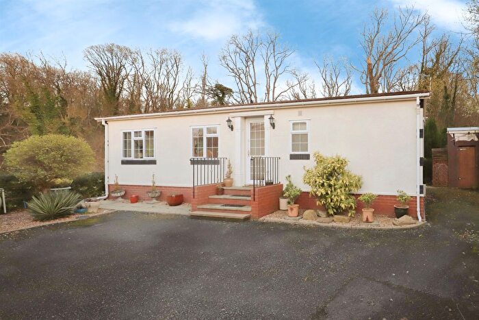 2 Bedroom Park Home For Sale In Hampton Loade Park Homes, Hampton Loade, Bridgnorth, WV15
