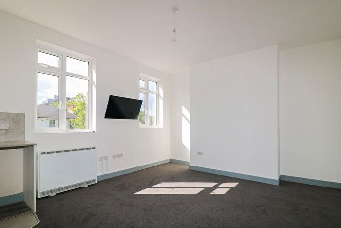 Studio To Rent In Lewisham High Street, London, SE13