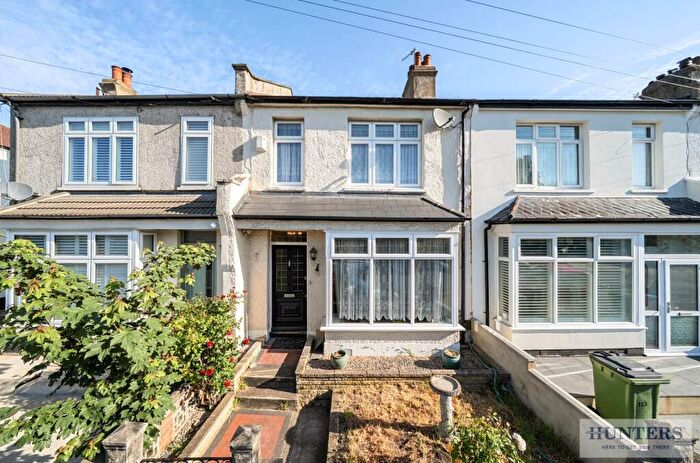 3 Bedroom Terraced House For Sale In Blithdale Road, Abbey Wood, SE2