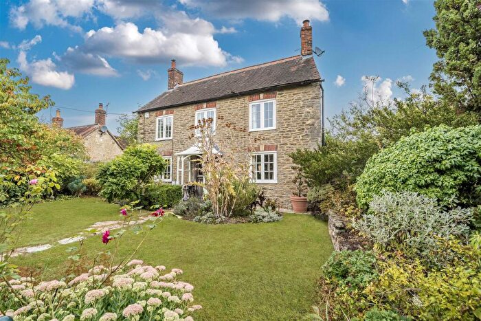 3 Bedroom Detached House For Sale In Kington Magna, SP8