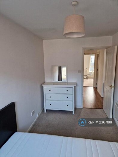 2 Bedroom Flat To Rent In Blandfield, Edinburgh, EH7