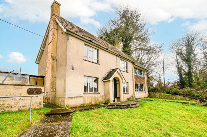 4 Bedroom Detached House For Sale In High Street, Easterton, Devizes, Wiltshire, SN10