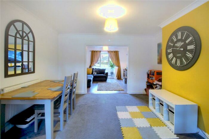 3 Bedroom Semi-Detached House For Sale In Drayton Wood Road, Hellesdon, Norwich, Norfolk, NR6