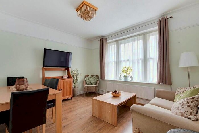 2 Bedroom Flat To Rent In Homer Street, London, W1H