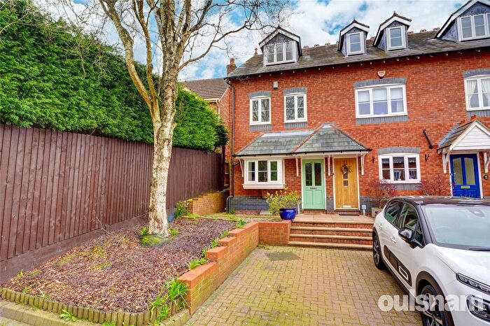 3 Bedroom End Terrace House For Sale In Victoria Mews, Barnt Green, Birmingham, Worcestershire, B45