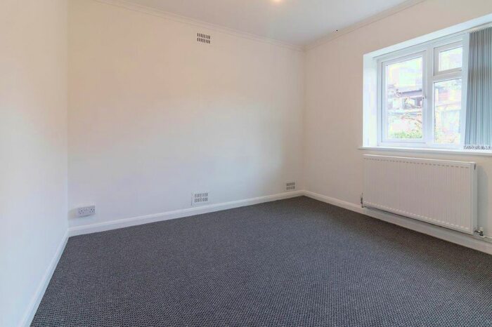 2 Bedroom Flat To Rent In Earlsdon Avenue South, Earlsdon, Coventry, CV5