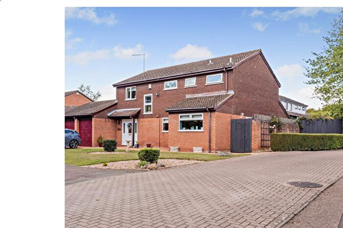 4 Bedroom Detached House For Sale In Cherryfields, Orton Waterville, Peterborough, PE2