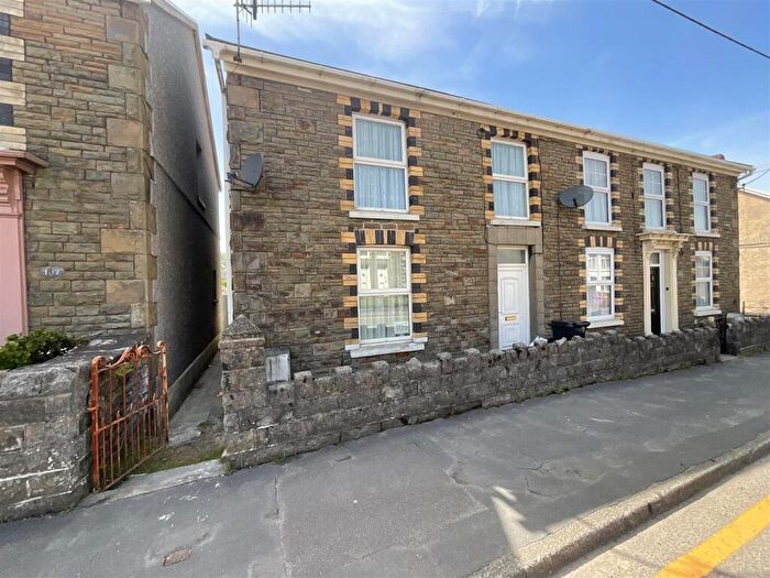3 Bedroom Semi-Detached House For Sale In Heol Cae Gurwen, Gwaun Cae Gurwen, Ammanford, SA18