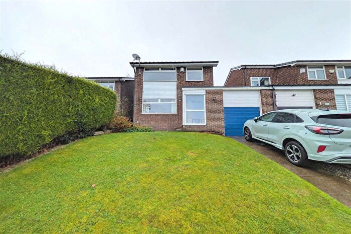 3 Bedroom Detached House To Rent In Chantry Road, Disley, Stockport, SK12