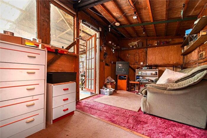 3 Bedroom End Of Terrace House For Sale In Mansel Grove, Walthamstow, London, E17