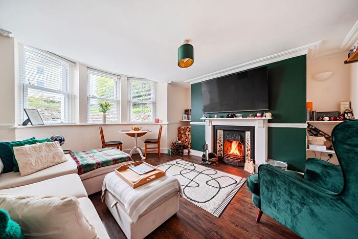 2 Bedroom Flat For Sale In Garden Flat, Hampton Park, Bristol, BS6