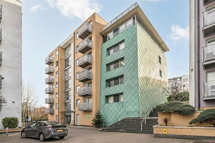 2 Bedroom Flat For Sale In Deals Gateway, Greenwich, SE13
