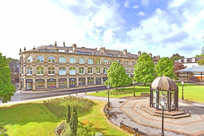 2 Bedroom Flat To Rent In Crescent Road, Harrogate, HG1